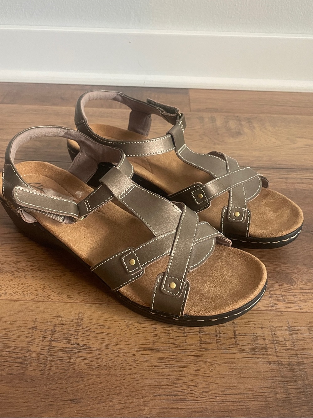 Clarks Collection Hayla‎ Flute Gold Leather Sandal Wedge Size US 11
